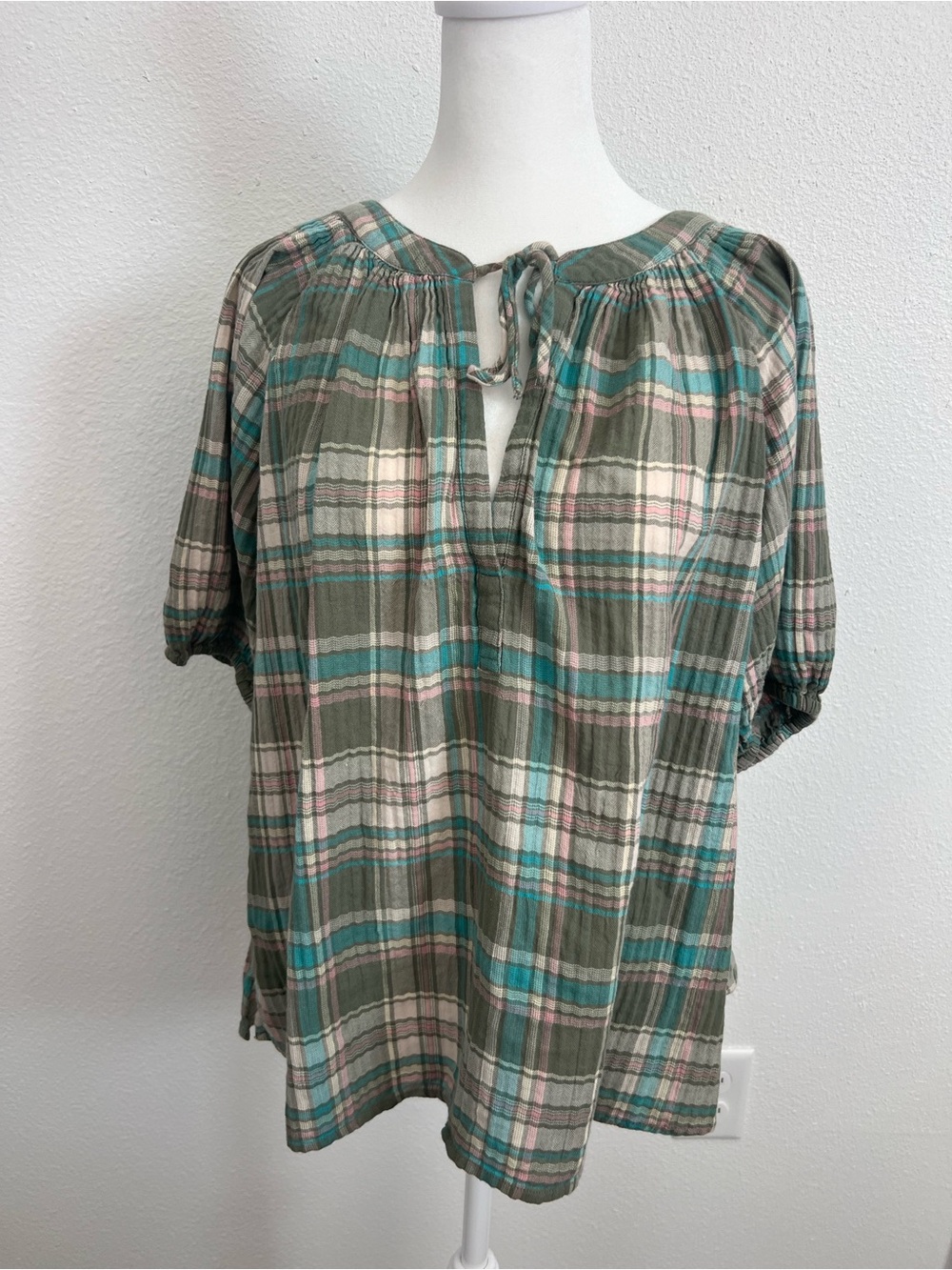 [LOFT] Plaid Tie-Neck Peasant Top in Olive & Teal